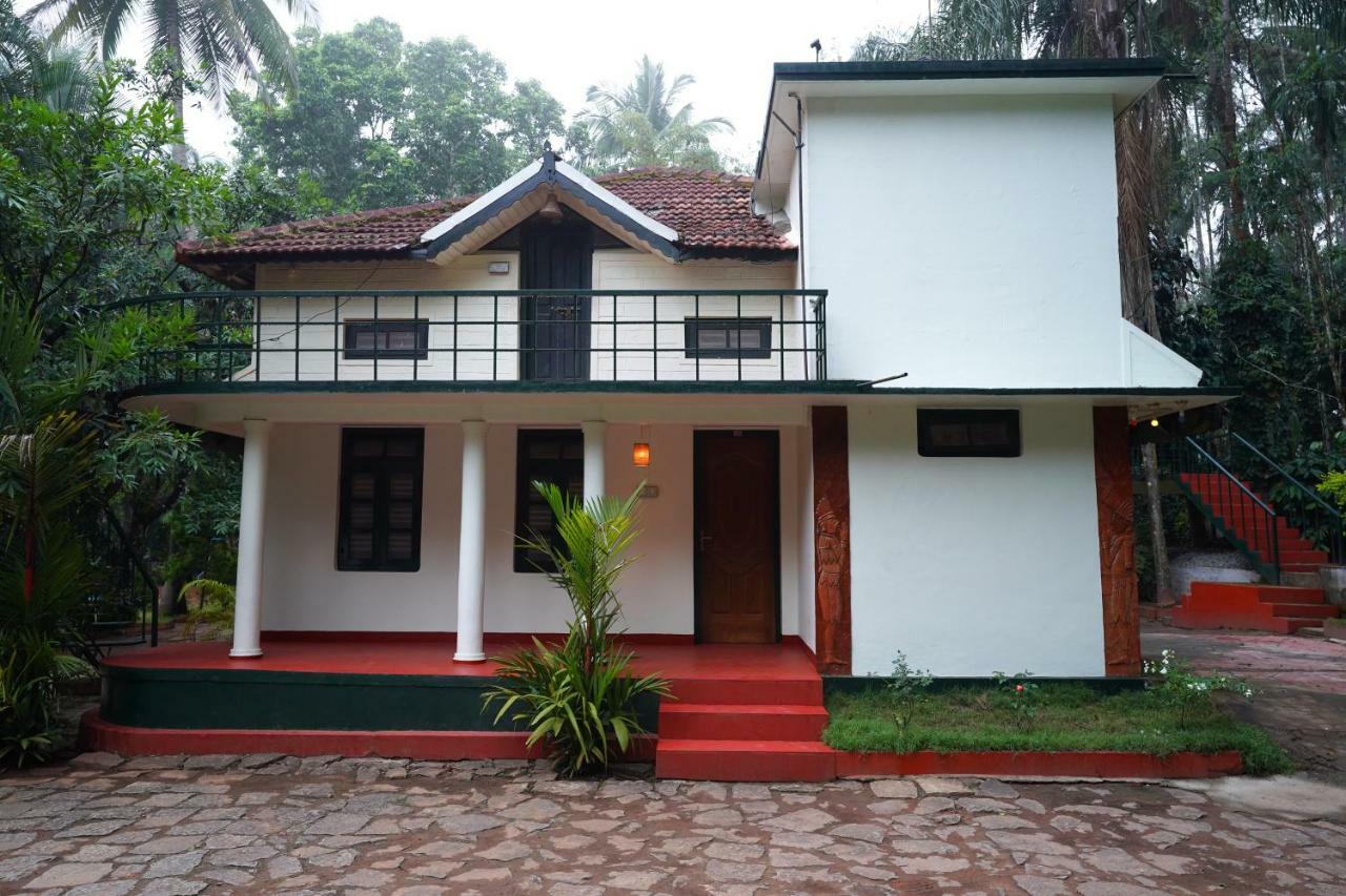 Orchid Trails Resort Sultan Bathery Esterno foto