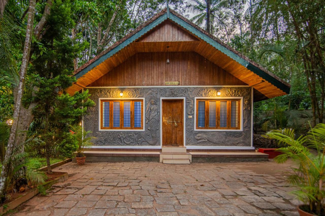 Orchid Trails Resort Sultan Bathery Esterno foto