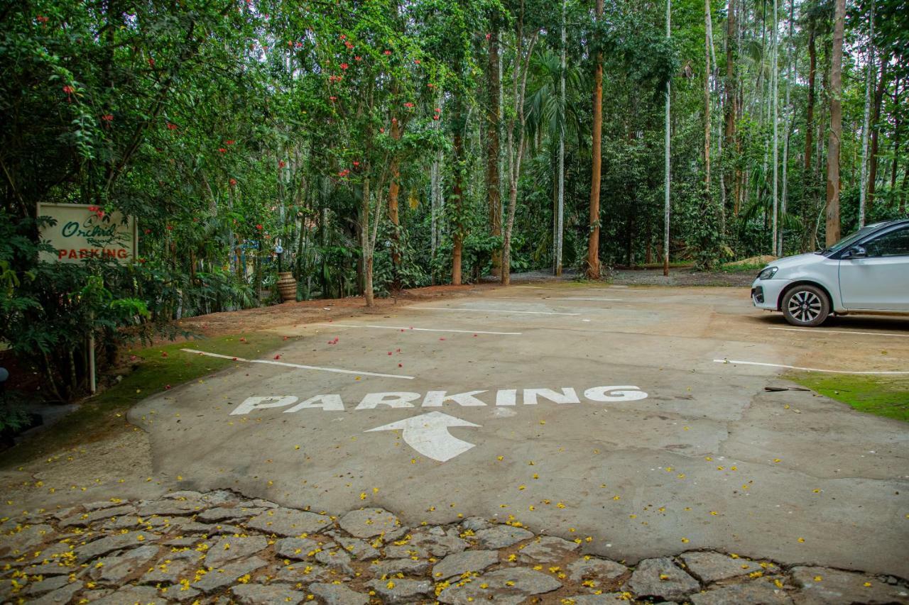 Orchid Trails Resort Sultan Bathery Esterno foto