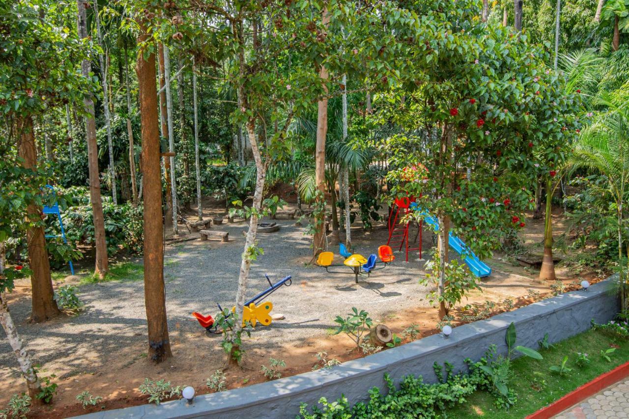 Orchid Trails Resort Sultan Bathery Esterno foto