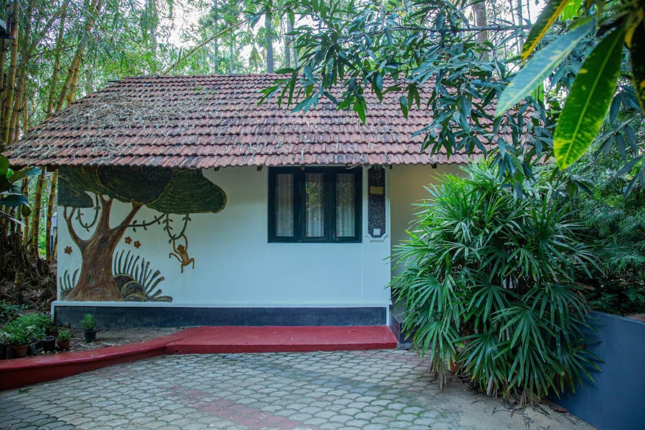 Orchid Trails Resort Sultan Bathery Esterno foto