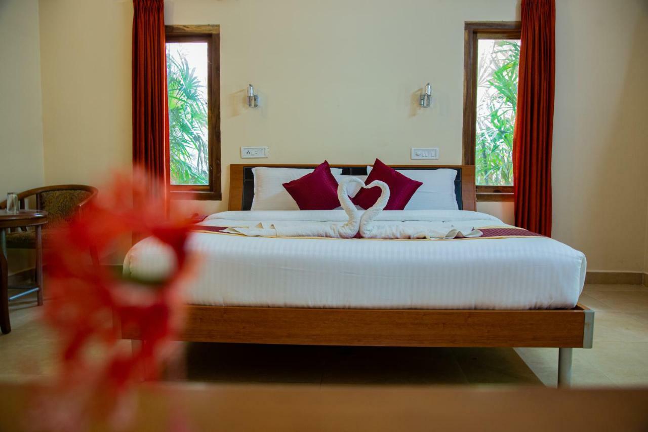 Orchid Trails Resort Sultan Bathery Esterno foto