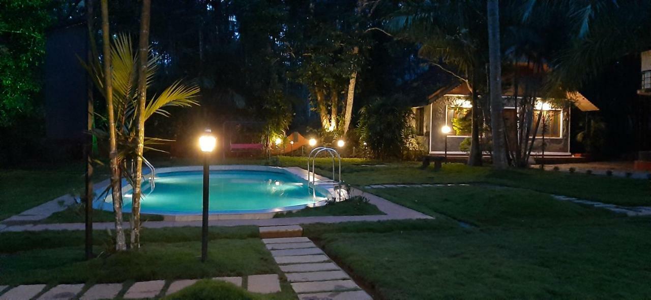 Orchid Trails Resort Sultan Bathery Esterno foto