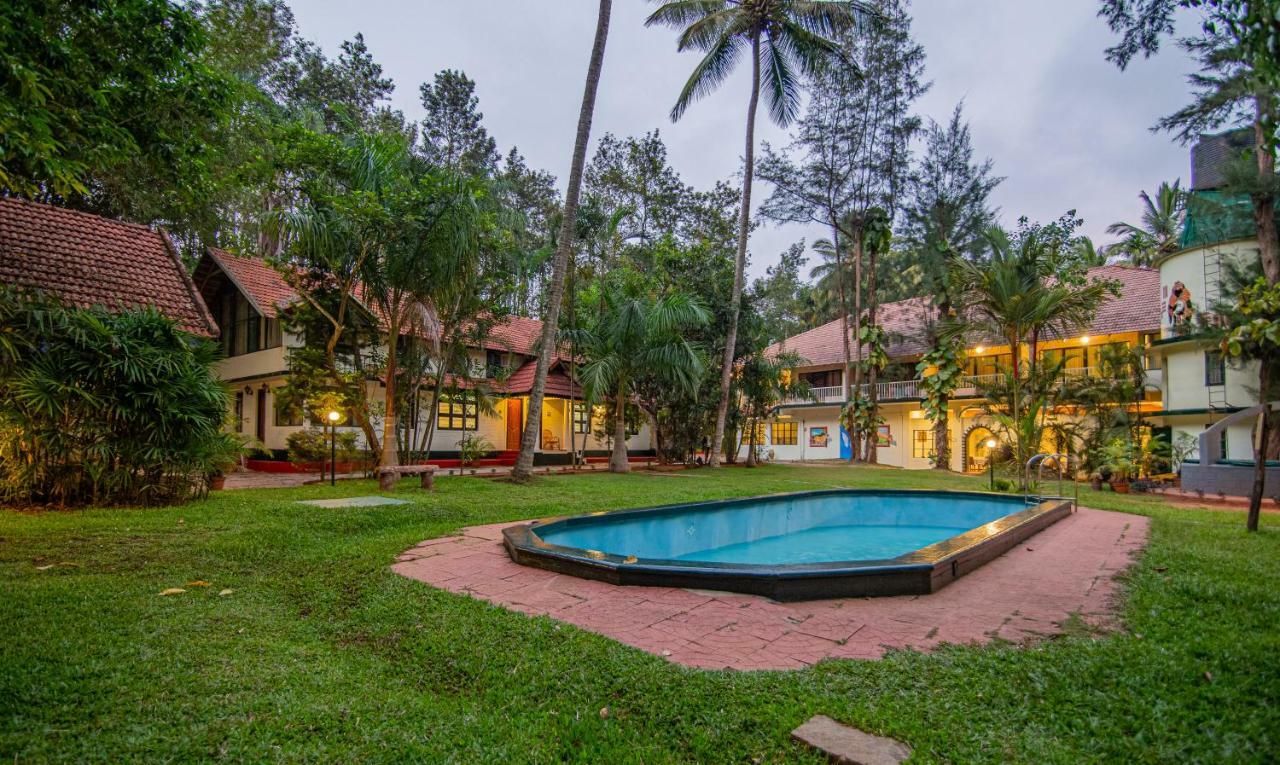 Orchid Trails Resort Sultan Bathery Esterno foto